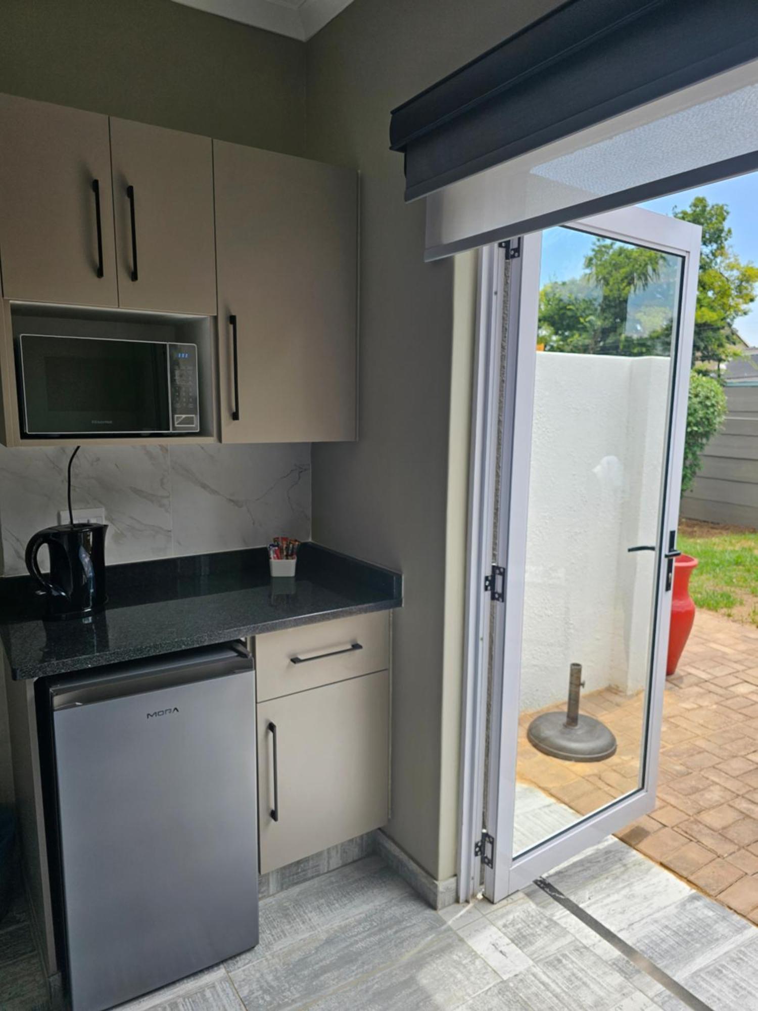 The Armagh Guesthouse Boksburg Ngoại thất bức ảnh
